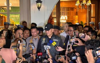 Polisi Temukan Brankas Berisi Valas Saat Geledah Kafe di Cipete