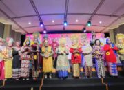 Tampilkan Busana Adat Nusantara, IKWI DKI Jakarta Dukung Pelestarian Budaya di HUT ke-65