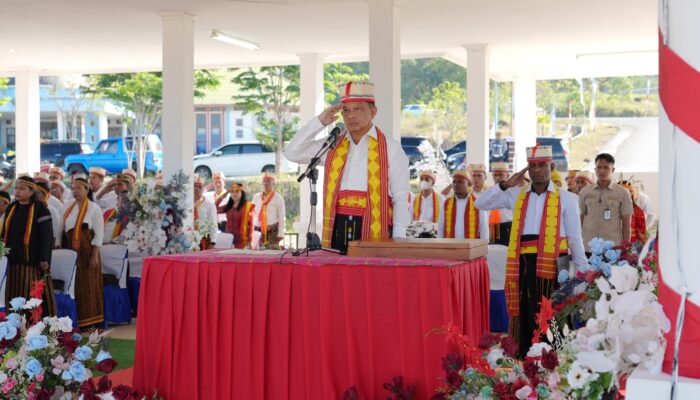 Presiden Tugaskan Menteri Hadir di Daerah Bencana, Tito Pimpin Upacara HUT RI di Manggarai Timur