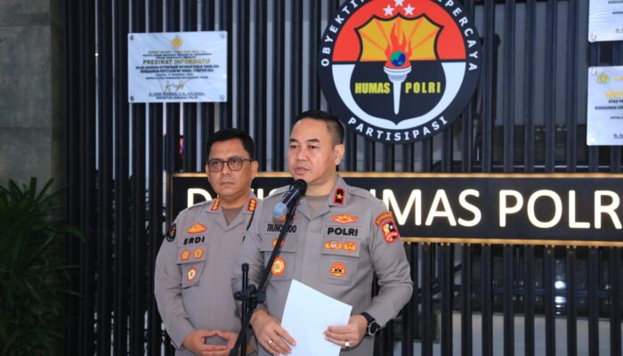 Hari Kemerdekaan Jadi Momen Kemanusiaan: Polri Kerahkan 44 Truk Bantuan Untuk Korban Gempa Flores