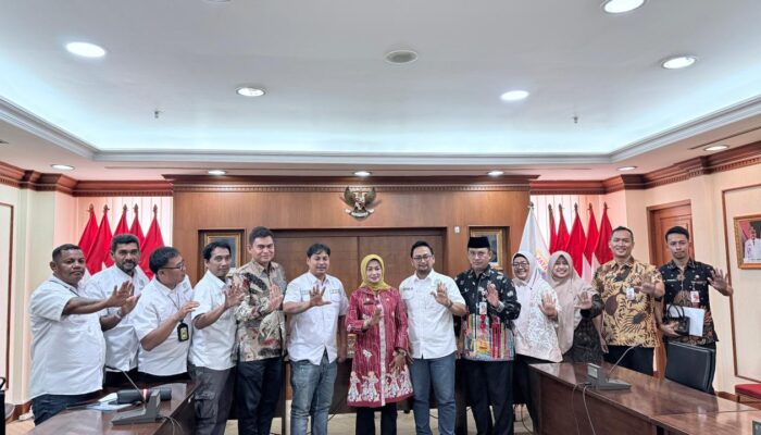 Audisi dengan Wali Kota, PWI Pokja Jakbar Usung Program Edukasi Ikan Hias dan Pemilahan Sampah