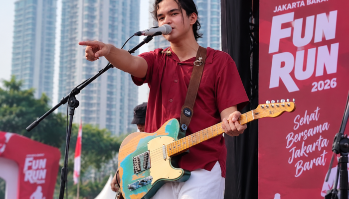 7 Lagu, Ribuan Suara! Dul Jaelani Sukses Pecahkan Panggung Fun Run Jakarta Barat 2026