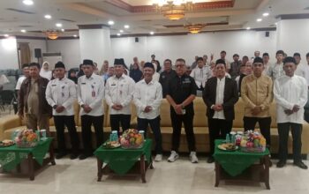 Teladani Akhlak Rasulullah, PWI Pokja Jaksel Santuni 30 Anak Yatim