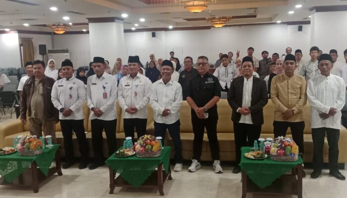 Teladani Akhlak Rasulullah, PWI Pokja Jaksel Santuni 30 Anak Yatim